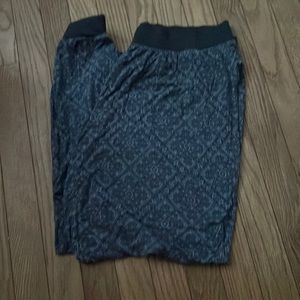 Hollister Soft cuffed Ladies lounge pants. Grays. Large. Well loved,still nice.